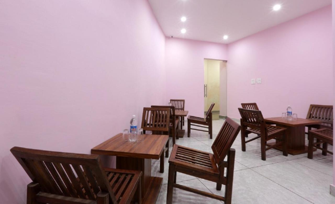 Hotel Katra Grand Екстериор снимка
